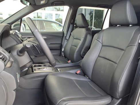 Used 2023 Honda Passport EX-L image 5