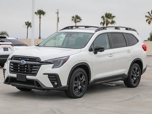 Used 2023 Subaru Ascent Onyx Edition Limited AWD/4WD image 3