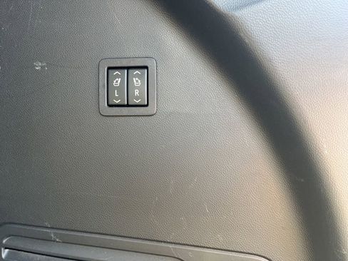 Used 2024 Buick Enclave Premium image 15