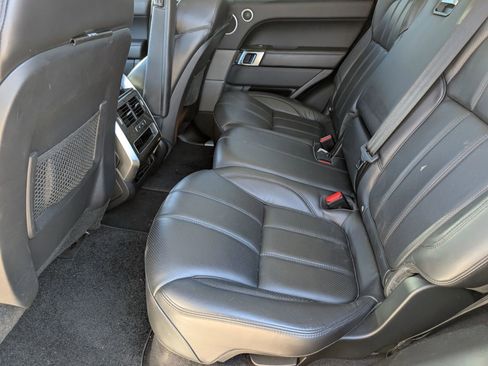 Used 2016 Land Rover Range Rover Sport HSE image 10