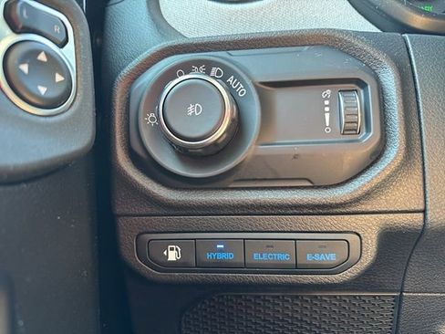 Used 2025 Jeep Wrangler Willys 4xe image 12