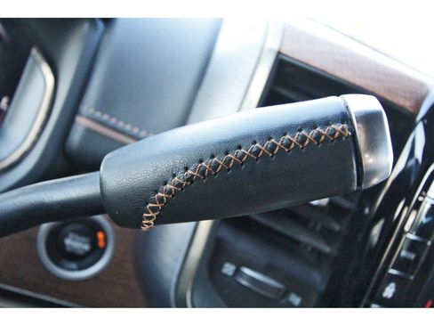 Used 2024 RAM 3500 Limited w/ Towing Technology Group AWD/4WD image 17