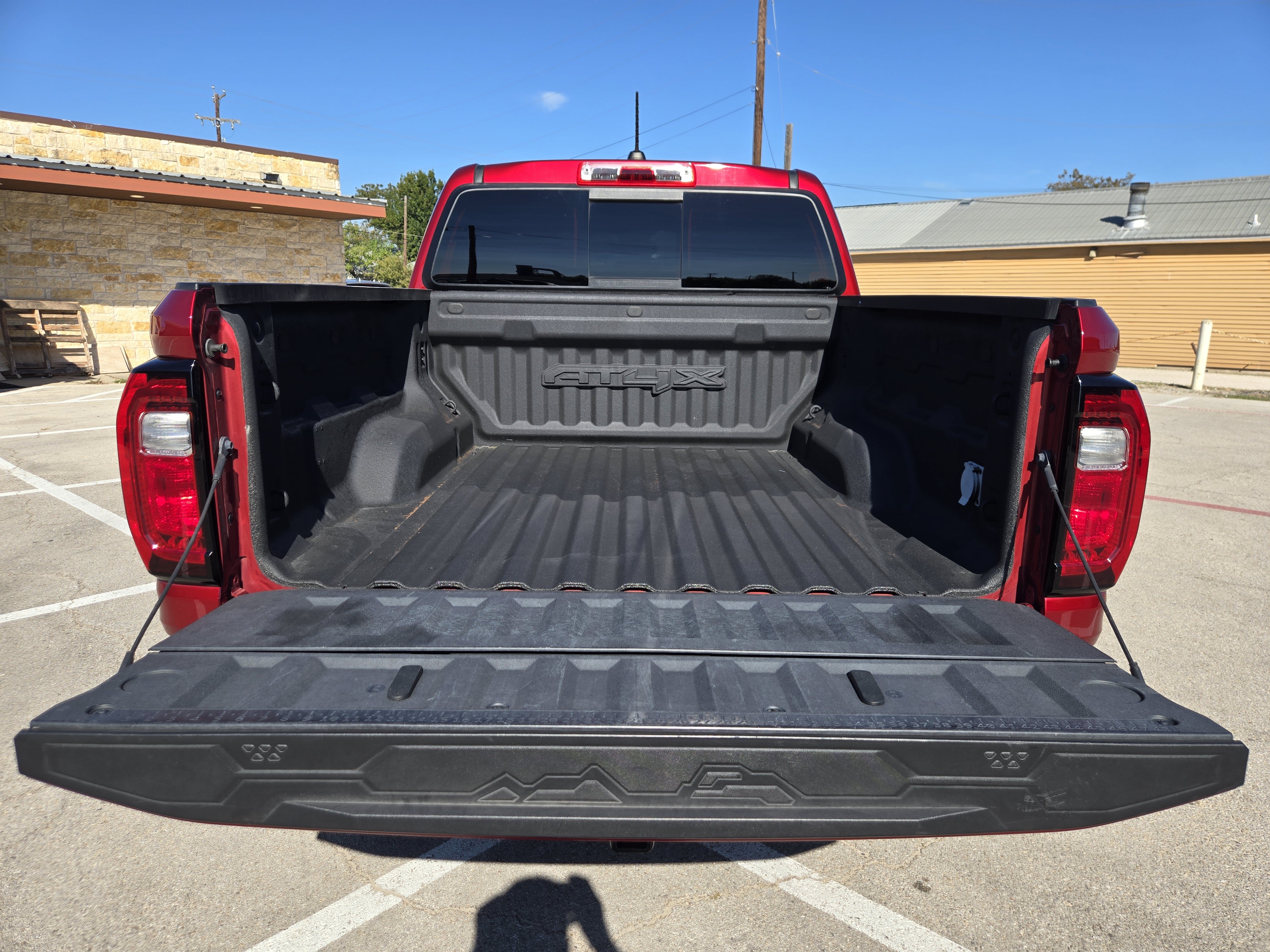 Used 2023 GMC Canyon AT4X AWD/4WD image 16
