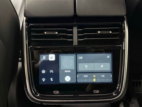 Used 2024 Rivian R1S Adventure AWD/4WD image 36
