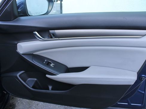 Used 2018 Honda Accord LX image 18