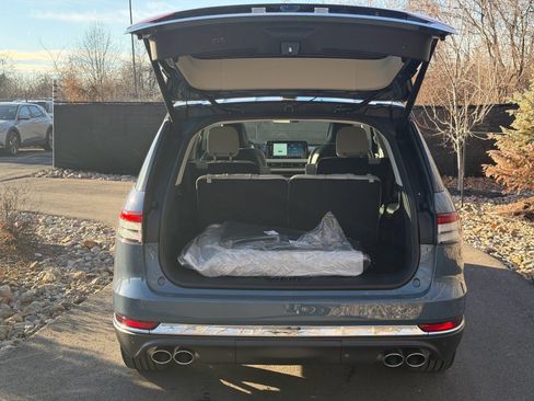 New 2026 Lincoln Aviator Reserve AWD/4WD image 16