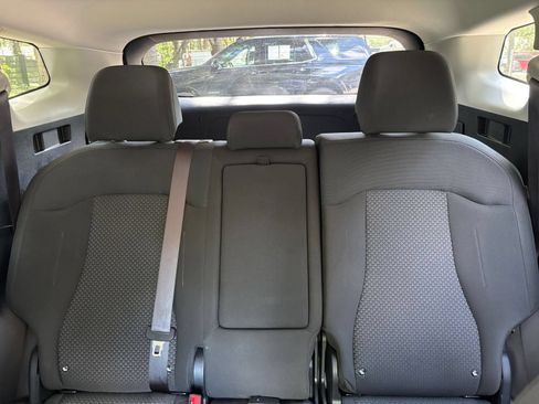 Used 2025 Kia Sportage LX FWD image 36