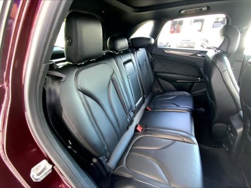 Used 2018 Lincoln MKC Select w/ Select Plus Package AWD/4WD image 20