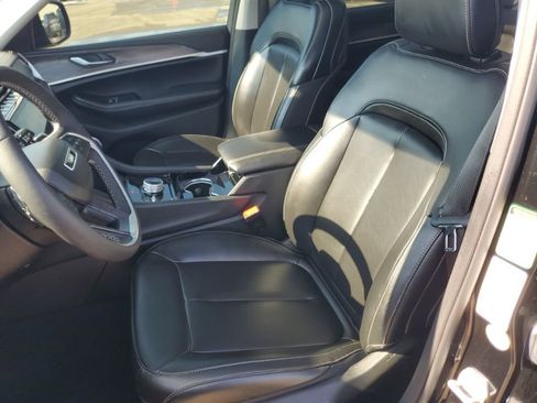 Used 2023 Jeep Grand Cherokee L Limited image 28