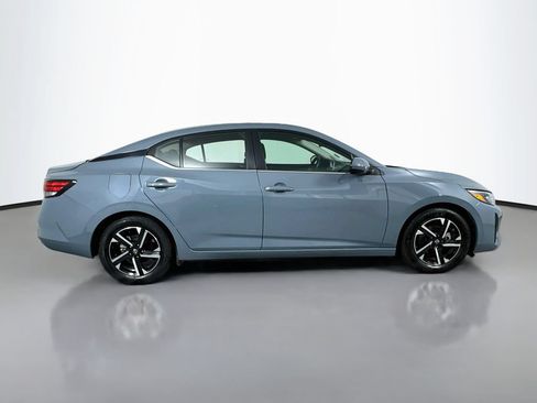 Used 2024 Nissan Sentra SV FWD image 5