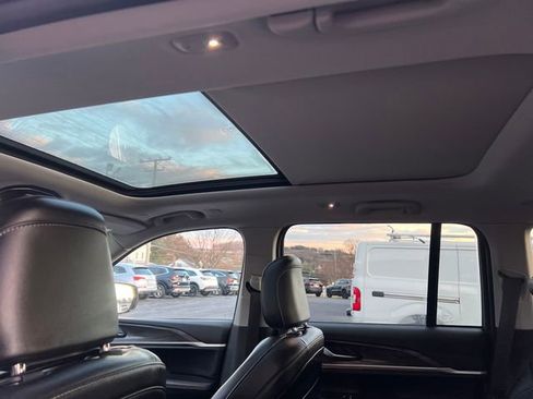 Used 2022 Jeep Grand Cherokee Limited 4xe image 27