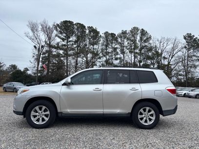 Used 2011 Toyota Highlander SE