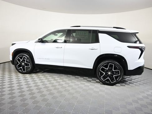 New 2026 Chevrolet Traverse High Country w/ LPO, Floor Liner Package image 3