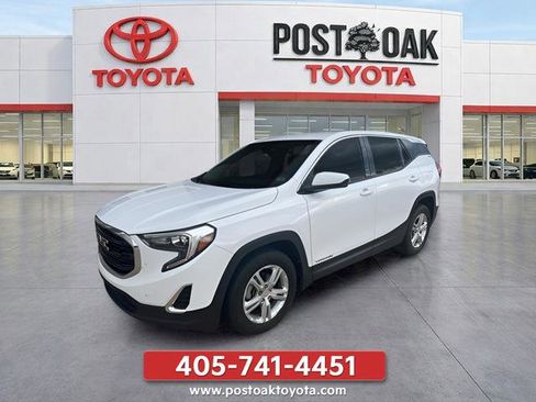 Used 2020 GMC Terrain SLE FWD image 3