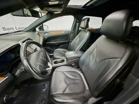 Used 2019 Lincoln MKC Reserve w/ MKC Climate Package AWD/4WD image 21