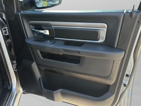 Used 2022 RAM 1500 Warlock AWD/4WD image 10