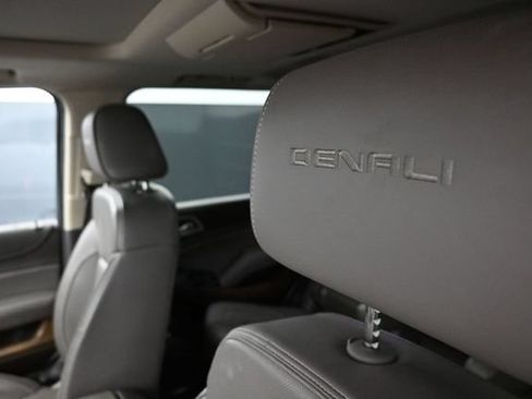 Used 2020 GMC Yukon Denali w/ Open Road Package AWD/4WD image 21