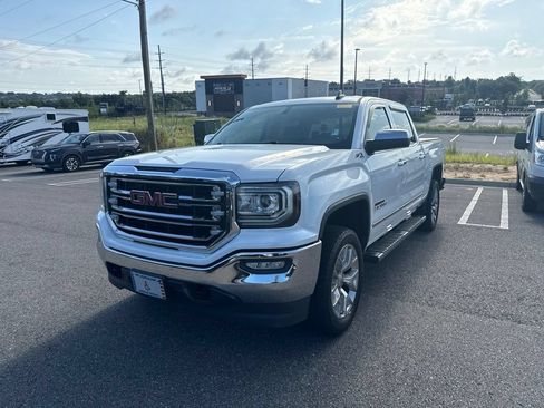 Used 2017 GMC Sierra 1500 SLT w/ SLT Premium Package AWD/4WD image 5