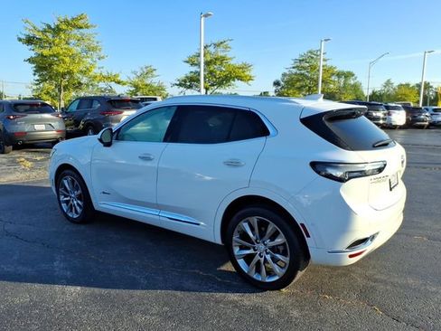Certified 2022 Buick Envision Avenir w/ Technology Package II AWD/4WD image 11