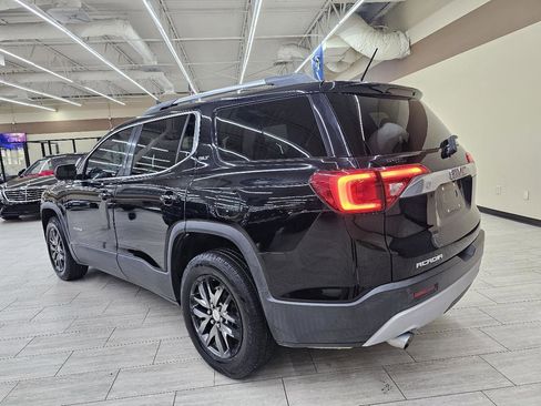 Used 2017 GMC Acadia SLT FWD image 8