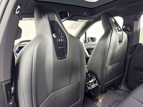 Used 2022 BMW iX xDrive50 w/ Premium Package image 39