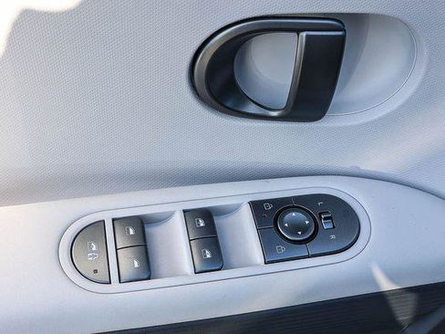 New 2026 Hyundai Ioniq 5 SEL RWD image 22
