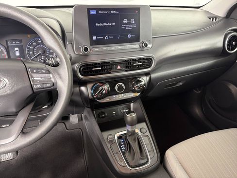 Used 2022 Hyundai Kona SEL FWD image 25