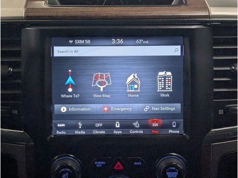 Used 2018 RAM 2500 Laramie w/ Convenience Group image 16