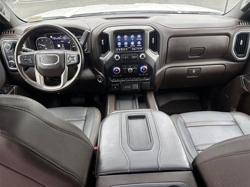 Certified 2022 GMC Sierra 3500 Denali image 26
