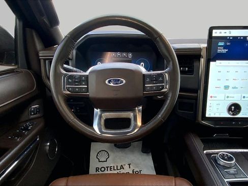 Used 2022 Ford Expedition King Ranch RWD image 6