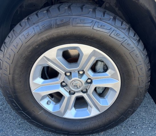 Used 2020 Toyota 4Runner SR5 RWD image 15