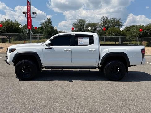 Used 2019 Toyota Tacoma TRD Pro AWD/4WD image 8