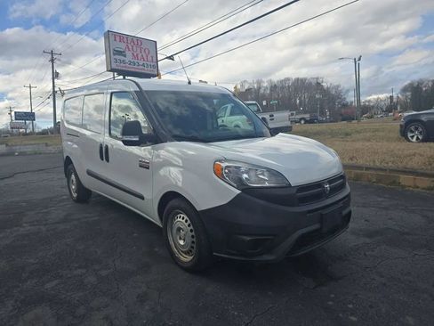 Used 2018 RAM ProMaster City Tradesman FWD image 3