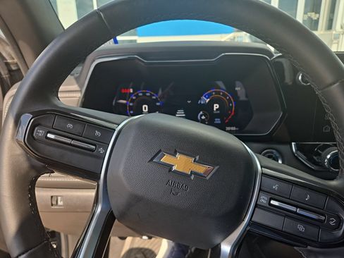 Used 2024 Chevrolet Colorado LT w/ LT Convenience Package RWD image 14