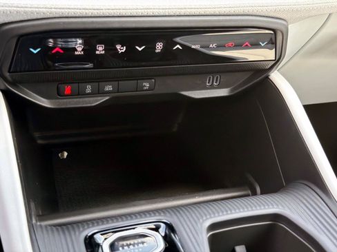 New 2026 Jeep Cherokee Laredo AWD/4WD image 15