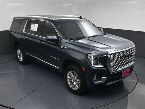 Used 2021 GMC Yukon XL SLT w/ SLT Premium Package RWD image 19