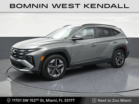 Used 2025 Hyundai Tucson SEL FWD image 1