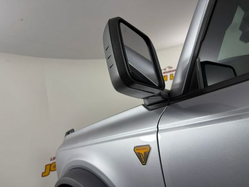 Used 2023 Ford Bronco Badlands AWD/4WD image 13
