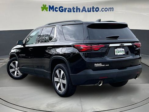 Used 2023 Chevrolet Traverse LT w/ LT Premium Package AWD/4WD image 4