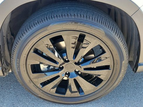 Used 2020 Subaru Ascent Touring w/ Popular Package #3 image 7