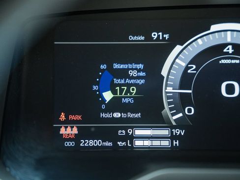Used 2024 Toyota Tundra Platinum AWD/4WD image 48