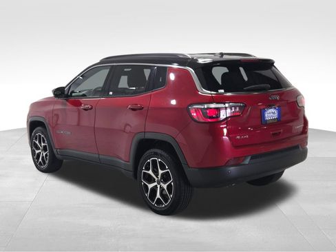 Used 2025 Jeep Compass Limited AWD/4WD image 23