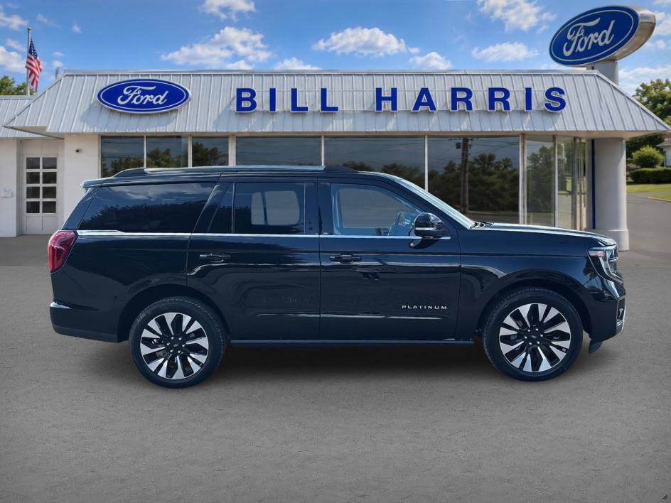 Used 2026 Ford Expedition Platinum w/ Driver's Package AWD/4WD image 6