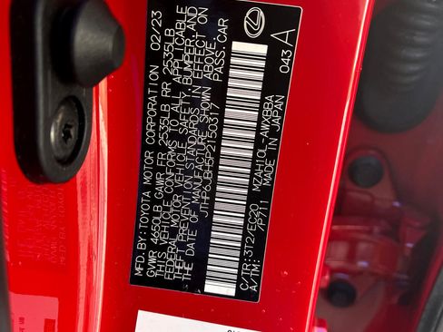 Used 2023 Lexus UX 250h FWD w/ Premium Package image 9