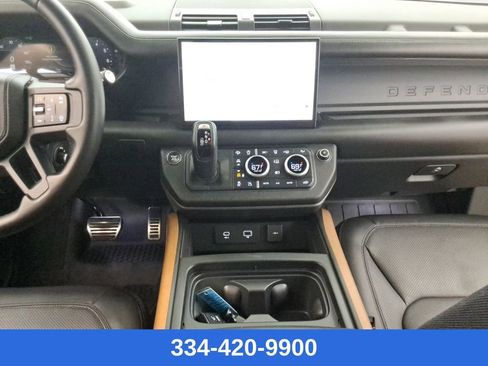 Used 2023 Land Rover Defender 90 X image 13