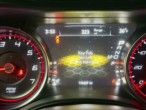 Used 2016 Dodge Charger SE w/ Popular Equipment Group image 13