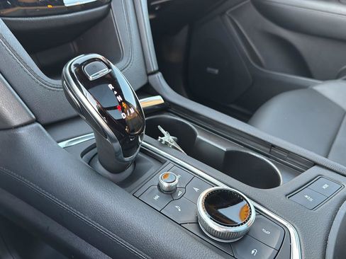 Used 2025 Cadillac XT5 Premium Luxury image 25