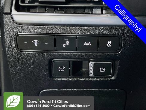 Used 2022 Hyundai Palisade Calligraphy w/ Winter Package AWD/4WD image 21