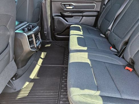 Used 2020 RAM 1500 Big Horn AWD/4WD image 29