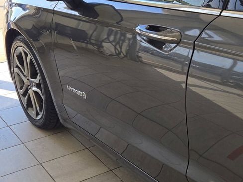 Used 2019 Ford Fusion Titanium image 14